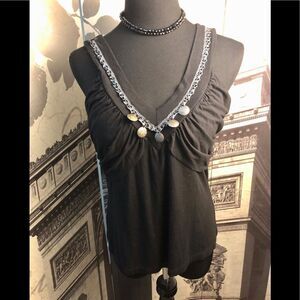 Beautiful tank by Cacoma size large